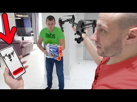 Видео: Лысая Борода ПРОДАЕТ ВЕЩИ Старого. Nerf Brothers