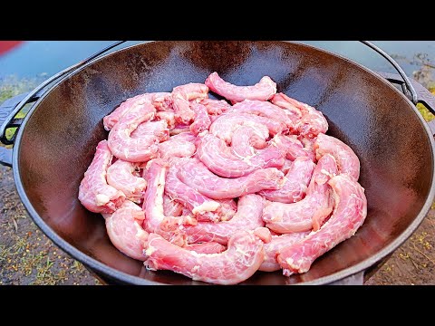 Видео: К ПИВУ. ОСТРЫЕ КУРИНЫЕ ШЕИ!!Мало кто так готовит куриные шейки! Легкий рецепт!