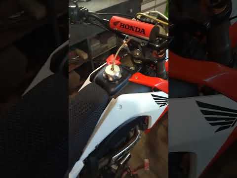 Видео: Комплект пластика от Honda CRF 230F 2015г., на Ирбис ТТР 250а 2014 г.