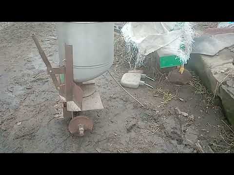 Видео: Мототракторний розкидач добрив обзор розміри бюджетний