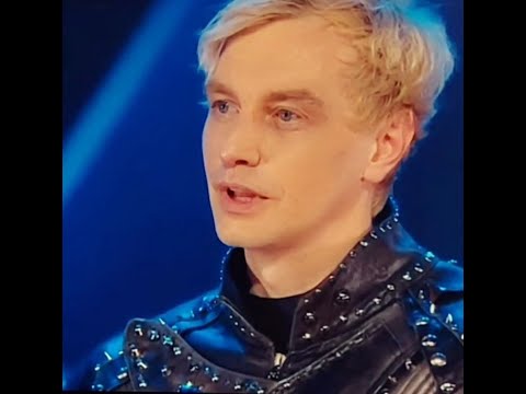 Видео: Алексей Гоман "Бумажный змей" на финале шоу "Маска"