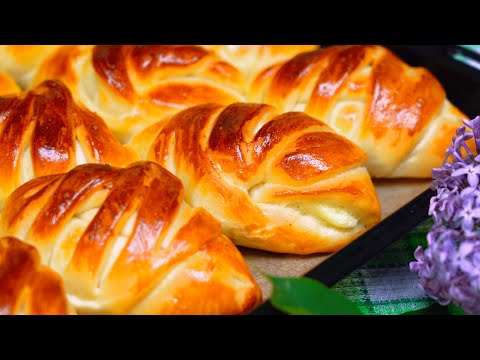 Видео: БУЛОЧКИ с СЕКРЕТОМ! МЯГКИЕ как ПУХ | Кулинарим с Таней