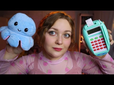 Видео: АСМР МЛАДШАЯ СЕСТРА СТЕРВА ЗАСТАВЛЯЕТ ТЕБЯ ИГРАТЬ В МАГАЗИН ИГРУШЕК 😈ролевая игра ASMR sister 👧