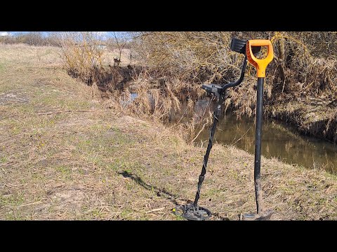 Видео: Копаю монеты вдоль реки с ТХ-850