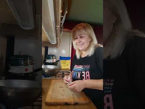 Видео: КАРП СОЛЕНЫЙ И ЖАРЕННЫЙ СГУЩЕНКА И ДЕСЕРТ ЗА 3 МИНУТЫ ГОТОВИМ И ОБЩАЕМСЯ В ПРЯМОМ ЭФИРЕ