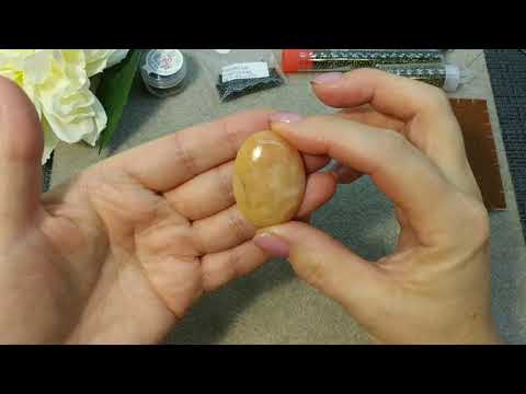 Видео: Как ОБШИТЬ кабошон бисером?  Простой способ   Подробный Мастер Класс