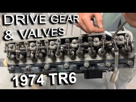 Видео: Triumph TR6 1974 года выпуска — Часть 71 — Регулировка привода распределителя и клапанов