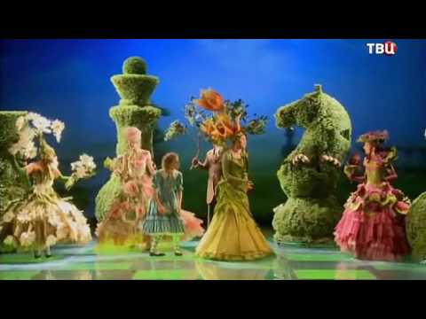 Видео: Fomenko Theatre: Алиса в Зазеркалье / Alisa v Zazerkale (2012)
