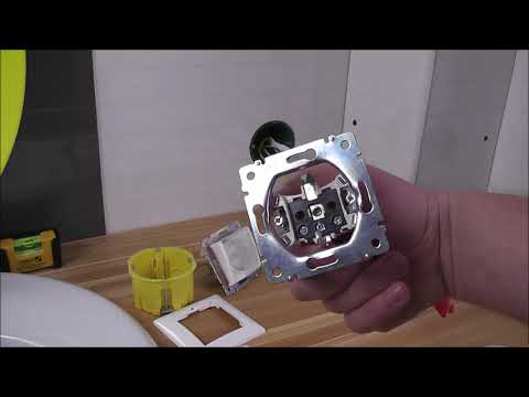 Видео: Установка розеток в подрозетники. Процесс установки и нюансы.