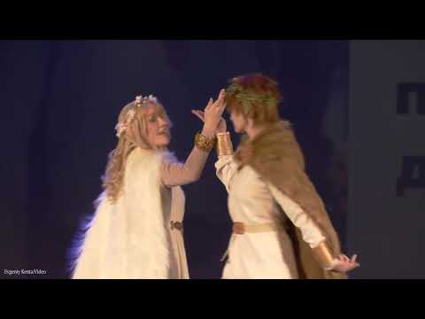 Видео: Cosplay defile-Как приручить дракона 3 (Астрид, Иккинг)-Haru, Eric