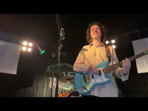 Видео: ssshhhiiittt! - танцы @live (Алматы, ЖЕСТЬ 19.01.2023)