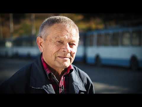 Видео: Симферополь-Алушта-Ялта: «Всю жизнь за рулём «рогатого»