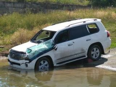 Видео: Подъем затонувшего Toyota Land Cruiser река Енисей Красноярский край