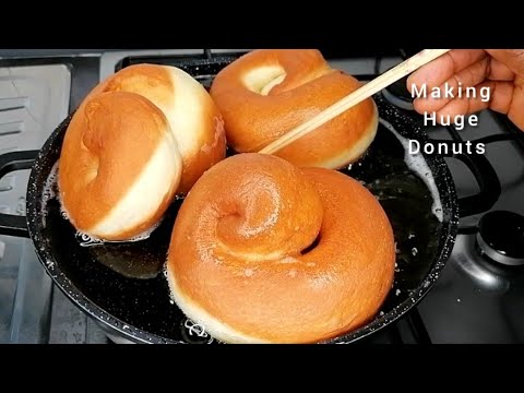 Видео: ПОНЧИК | Как приготовить огромные пончики, мягкие, пышные! Быстрый и простой рецепт