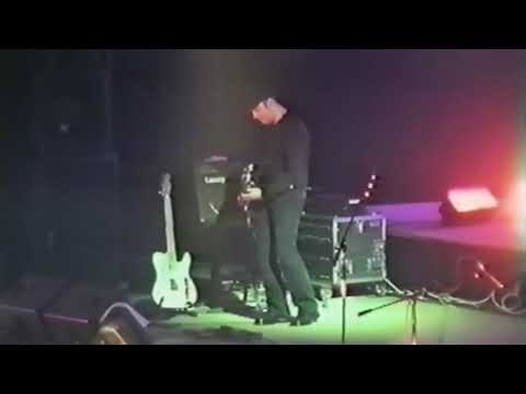 Видео: Земфира - Минус 140 (Караганда, ДС «Октябрьский» 10.11.2000)