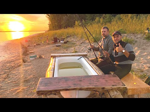 Видео: С ВАННОЙ за САЗАНОМ на нижнюю Волгу, рыбалка