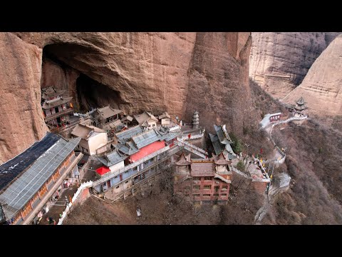 Видео: Самый большой в мире рельеф Будды, даосская тайная пещера с водной завесой｜4K
