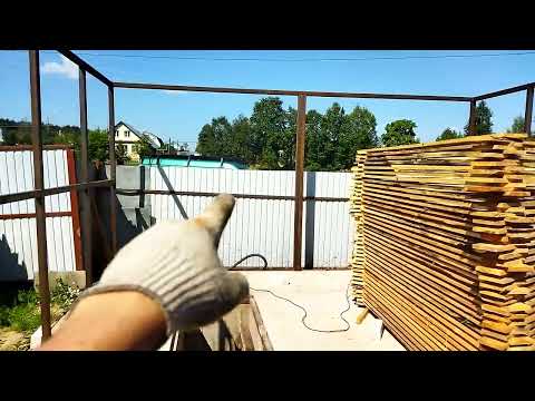 Видео: Гараж из профиля 6 на 8 сборка каркаса. Часть 3.