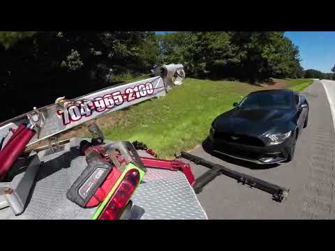 Видео: Буксировочная тележка Mustang для шоссе | @InTheDitchTowingProducts