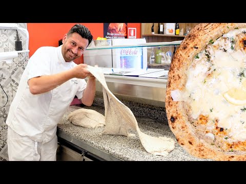 Видео: Тесто для неаполитанской пиццы из 100% цельной пшеницы 🍕 Рецепт мастера Винченцо 🇮🇹