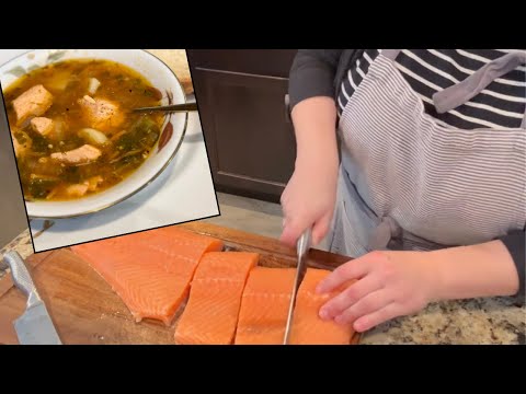 Видео: Fish Soup With Salmon & Potatoes | Уха с лососем