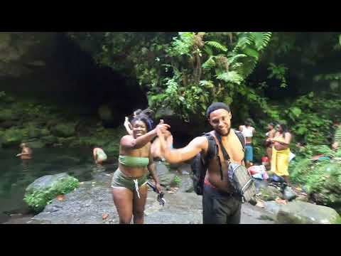Видео: Туристы спешат (водопады Джако, водопады Спанни, ущелье Титу, Д'Эскейп) ЛЕДЯНЫЕ ВОДЫ