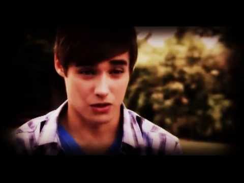 Видео: Леон и Виолетта - О боже какой мужчина