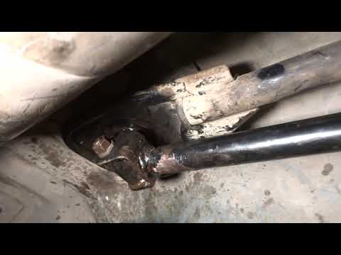 Видео: Замена втулок кулисы на МКПП Mazda Dtmio. Всё пошло не так, но мы справились.