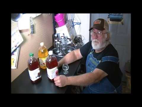 Видео: Вино PawPaw готово. Время попробовать и перелить.