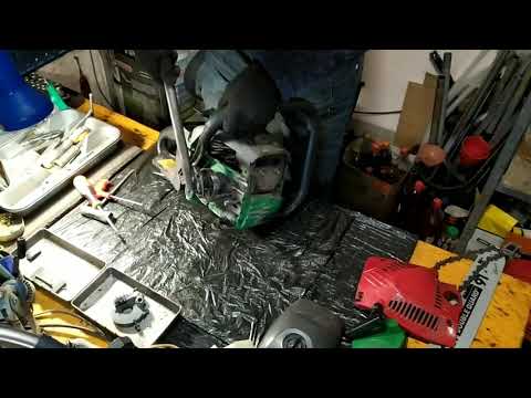 Видео: Бензопила "Craft-tec" замена звёздочки.