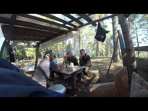 Видео: ТРИ ДРУГА НА ОСТРОВЕ\ ПО ТРАДИЦИИ ОТМЕЧАЕМ 9-ОГО МАЯ\ ТАЕЖНЫЙ РЕСТОРАН\ 18+