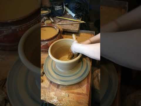 Видео: Деси точи нов модел съд за хляб от днес❤️