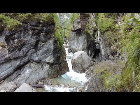 Видео: Красавица Кынгырга. Мосты и водопады.
