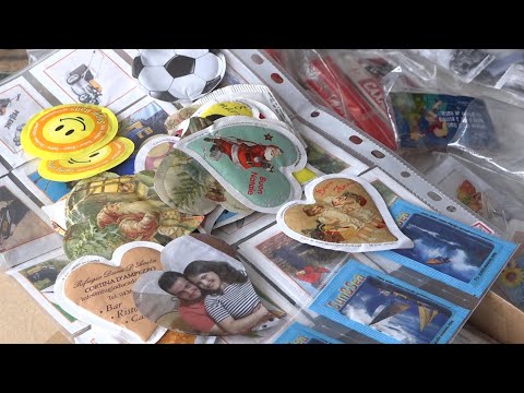 Видео: Сладкое хобби. Минчанка собрала коллекцию из 11 тыс. пакетиков с сахаром