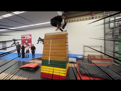 Видео: Супер большой бокс для прыжков. Все пытались летать.
