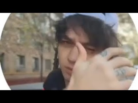 Видео: GONE.FLUDD ПОПРАВЛЯЕТ ПРИЧЕСКУ НА ПРОТЯЖЕНИИ 5 МИНУТ