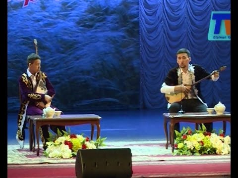 Видео: Айтыс. Нұр­­лыбек Төкенов (Егіндібұлақ ауылы)  -  Нұрмұхаммед Байсүгіров (Шахтинск қаласы)