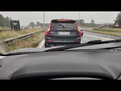 Видео: Citroen C5 Aircross .Пользование активным круизконтролем в пробках.