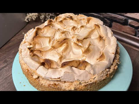 Видео: Летний,вкусный пирог с ревенем и безе,простой и вкусный рецепт