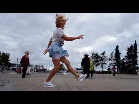 Видео: Угонщица #dance  shuffle # Tuapsedance#