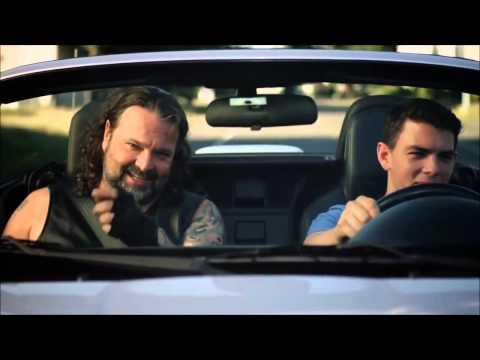 Видео: Водитель! Посмотри дважды!