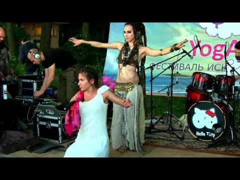 Видео: Atlantida YogArt'а  (фест.YogArt, Елагин остров, Санкт Петербург, 16.06.2013,) - HD