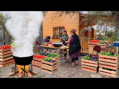 Видео: Сбор свежих овощей и простой рецепт консервирования смешанных овощей на зиму