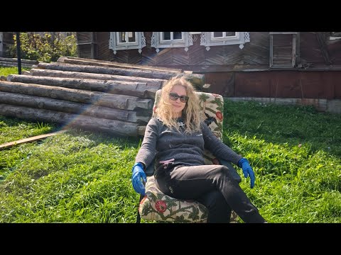 Видео: Фундамент под баню. Укрыли дровник.