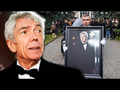 Видео: Вот и все! В Москве похоронили ведущего Утренней почты Юрия Николаева