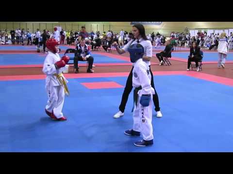 Видео: Taekwondo ITF Мухин Дмитрий (RUS) - Нуруллин Тимур (RUS) 1/2 Минск Кубок СНГ 2015