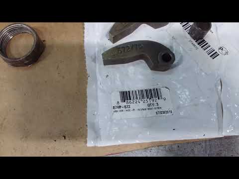 Видео: Как разобрать вариатор снегохода Арктик кет(ремонт)