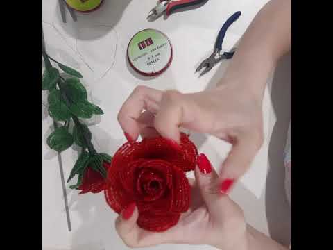Видео: Роза из бисера🌹,часть 4,прошиваем бутон.