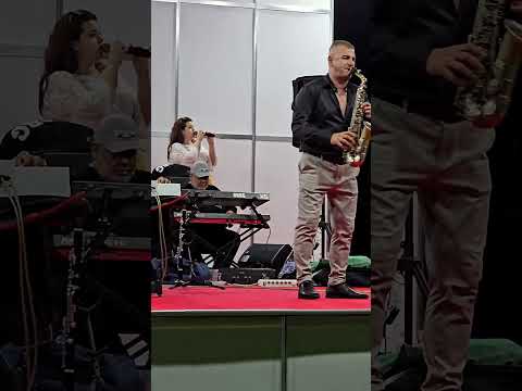 Видео: Два саксофона Ангел Ламбов и Ради Драгиев на празника в с. Ягодово - 27.06.2025г.