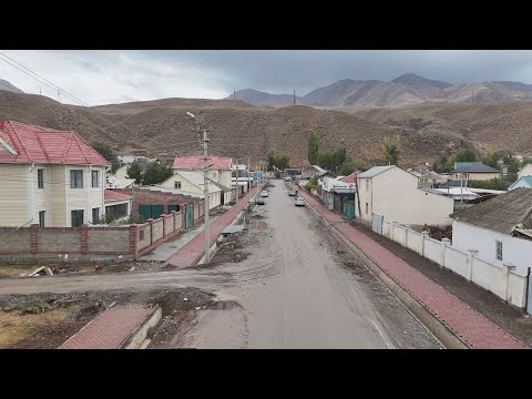 Видео: УТРК НАРЫН: НАРЫН ШААРЫНДА ҮЧ ЧАКЫРЫМ ТРОТУАР САЛЫНУУДА